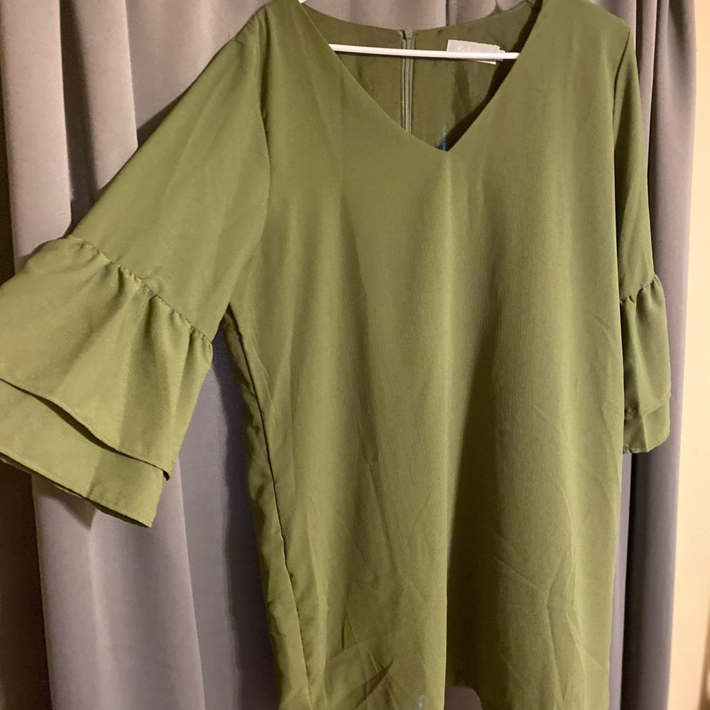 Dress - Picture 2 of 4